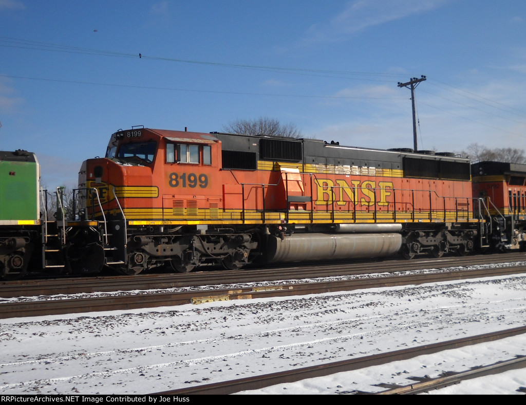 BNSF 8199